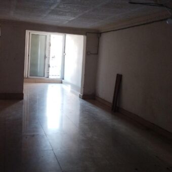A louer un local commercial en R+1 d’environ 140 m2 situé à 67 HA Nord Ouest- Antananarivo