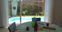 Superbe villa F8 avec piscine chauffée et studio indépendant à Louer nichée à Betongolo