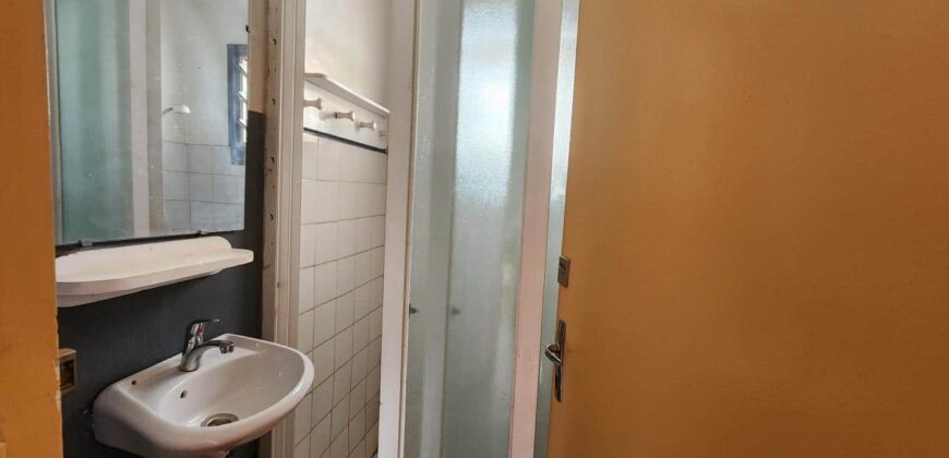 Villa F3 à louer dans une résidence sécurisée à Mandrimena, accès facile et commodités à proximité.