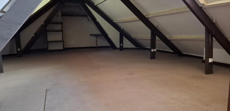 A louer une villa T3 située dans un quartier calme en bord de route d’Ampasanimalo