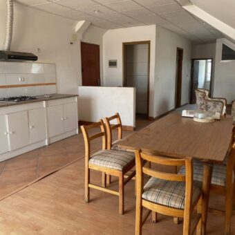 A louer un appartement semi-meublé situé proche de toutes les commodités à Ankazomanga