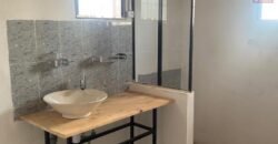 A vendre une villa de type F7 située dans un quartier calme de la campagne à Ambohimanga Rova