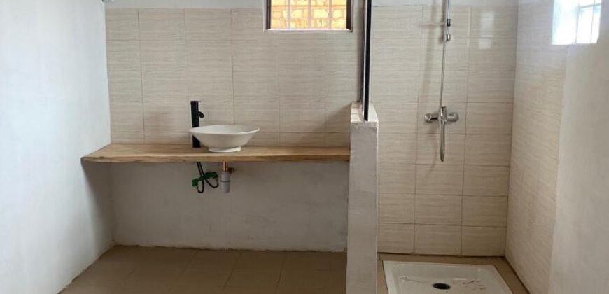 A vendre une villa de type F7 située dans un quartier calme de la campagne à Ambohimanga Rova