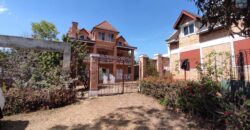 A vendre villa F6 à étage située dans un quartier calme à Antanetibe Ilafy