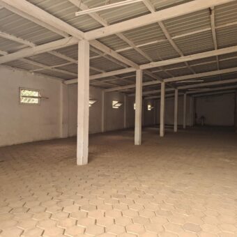 Location d’un entrepôt spacieux de 225 m² à Ambatolampy Tsimahafotsy