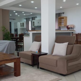 Location d’une villa spacieuse F7 avec appartement indépendant à By-pass