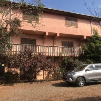 Villa à louer idéale pour bureaux ou chambres d’hôtes à Talatamaty