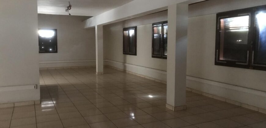 Villa à louer idéale pour bureaux ou chambres d’hôtes à Talatamaty