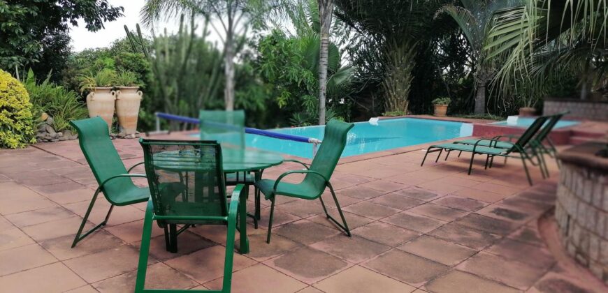 À louer villa F5 meublée à étage, située dans un cadre idéal à Talatamaty