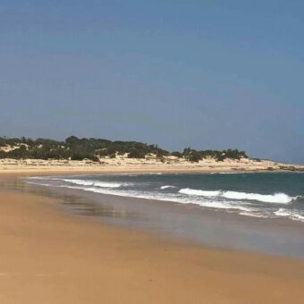 A vendre terrain constructible de 15 hectares situé en bord de mer à Morondava