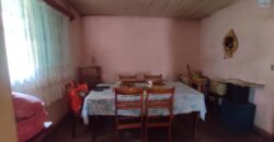 À vendre : villa F4 à rénover sur terrain de 220 m² à Ambohimirary