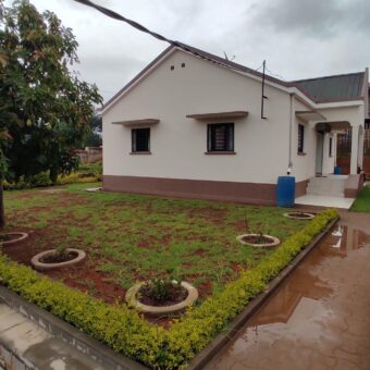 Location d’une charmante villa F3 neuve meublée et équipée située à Ilafy