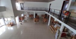 A vendre une grande propriété de 4500 m2 avec une villa F8 située à Ambatomirahavavy