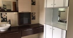 A louer une grande villa F6 avec piscine et jardin, parfait pour une famille à Ambohibao