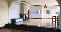 A louer une grande villa F6 avec piscine et jardin, parfait pour une famille à Ambohibao