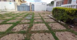A louer un spacieux local d’environ 300 m2 à usage professionnel situé à Andanobevava Masay