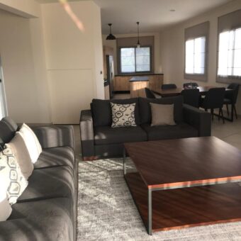 A louer un appartement T4 meublé et sécurisé situé dans un quartier calme à Ivandry