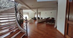 A louer une belle villa T6 située dans une résidence calme et sécurisée à Talatamaty