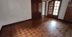 A louer une villa F4 de plain-pied située dans le quartier résidentiel d’Androhibe