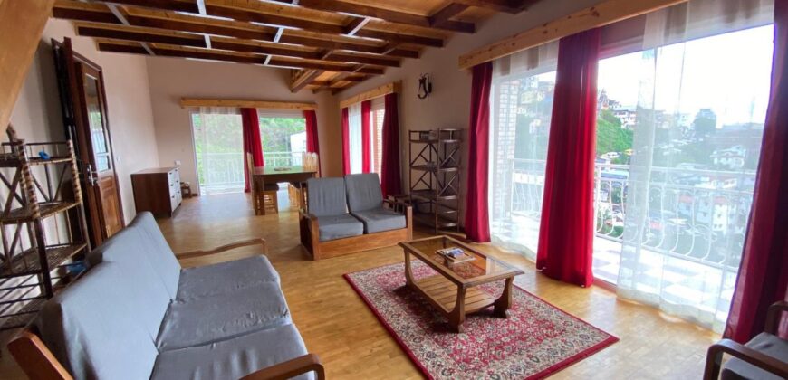 En location un confortable appartement T3 meublé situé à Ambanidia