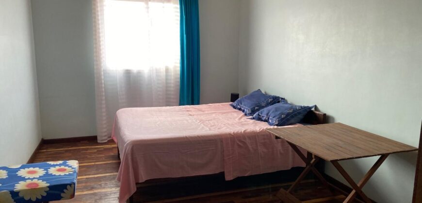 En location un confortable appartement T3 meublé situé à Ambanidia