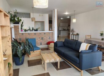 A louer un charmant appartement T3 meublé situé à Analamahitsy Ambatobe