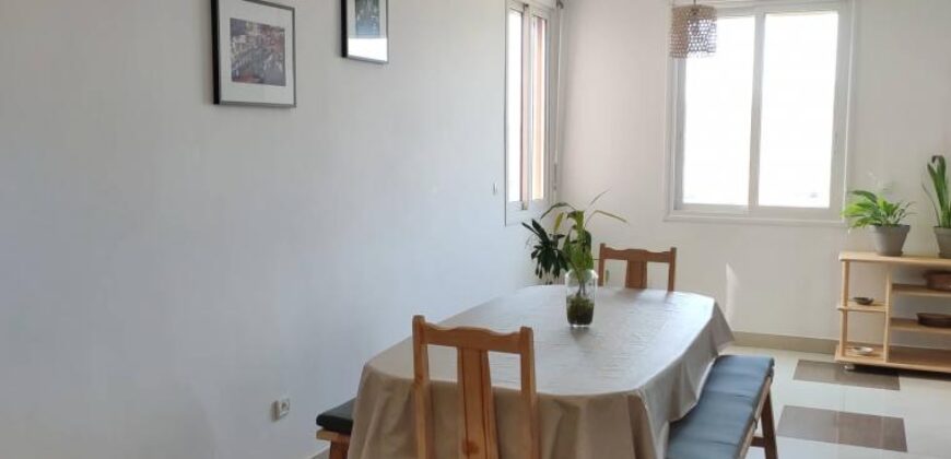 A louer un charmant appartement T3 meublé situé à Analamahitsy Ambatobe