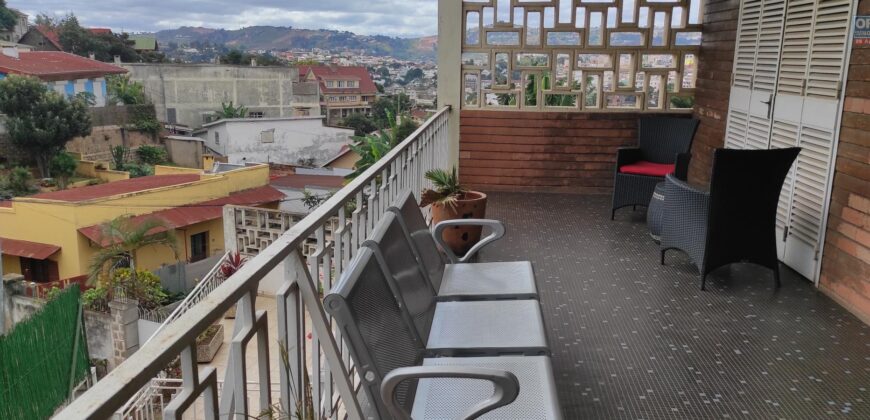 A vendre une charmante villa à étage située dans un quartier calme à Nanisana