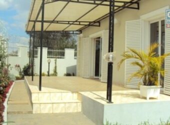 Vente d’une charmante villa de type F4 située dans un quartier résidentiel calme à Ambohipanja