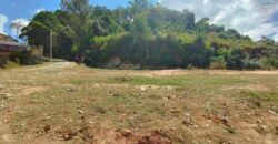 A vendre terrain de 453 m2 avec vue imprenable sur le lac d’Andranotapahina