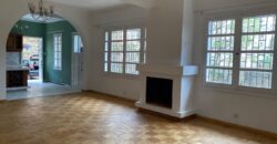 A louer une villa F5 sur trois niveaux située dans un quartier calme à Antsakaviro