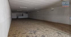 A louer deux entrepôts de 420 m2 et de 324 m2 répartis sur deux niveaux situés à Tanjombato