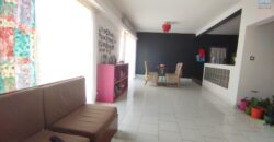 A vendre une villa T5 de plain-pied sur un vaste terrain de 1020 m2 située dans un cadre paisible à Antsofinondry