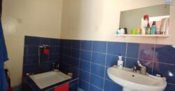 A vendre une villa T5 de plain-pied sur un vaste terrain de 1020 m2 située dans un cadre paisible à Antsofinondry