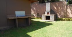 A louer une villa de type F5 avec piscine située dans un quartier calme à Ambohitrarahaba