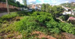 A vendre un beau terrain de 1600 m2 situé dans un quartier résidentiel sécurisé à Ambatoroka