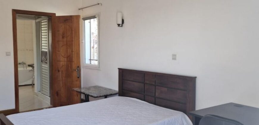 A louer un appartement T4 meublé situé dans une résidence sécurisée à By Pass