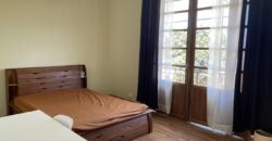 A louer une villa T5 meublée et équipée située dans un quartier calme à  Nanisana