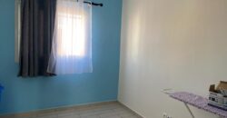 A louer une villa mitoyenne meublée de type F5 située dans une résidence sécurisée à Ambohijanaka