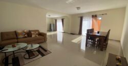 A louer une villa mitoyenne meublée de type F5 située dans une résidence sécurisée à Ambohijanaka