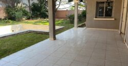 A louer une grande villa T6 avec piscine située dans un quartier calme à Ambohijanahary
