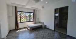 A louer une belle villa neuve T6 semi-meublée située à Ambatolampy Tsimahafotsy