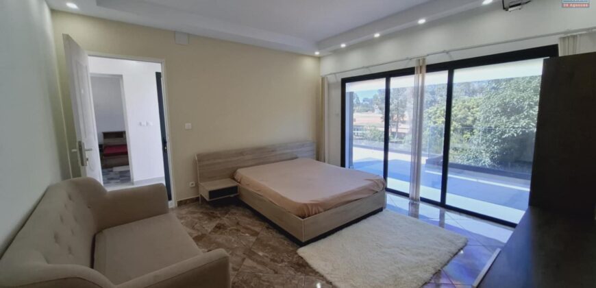 A louer une belle villa neuve T6 semi-meublée située à Ambatolampy Tsimahafotsy