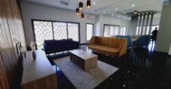 A louer une belle villa neuve T6 semi-meublée située à Ambatolampy Tsimahafotsy