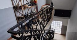 Grande propriété de 1900 m2 avec villa et bâtiment à trois étages à vendre à Anosy Avaratra