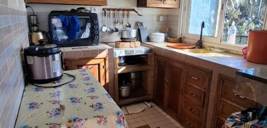 Grande propriété de 1900 m2 avec villa et bâtiment à trois étages à vendre à Anosy Avaratra