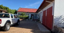 A louer une spacieuse villa F8 de plain pied située dans un quartier calme à Mahalavolona Andoharanofotsy