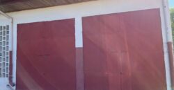 A louer une spacieuse villa F8 de plain pied située dans un quartier calme à Mahalavolona Andoharanofotsy