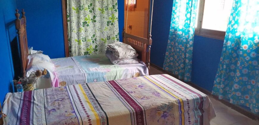 A louer une spacieuse villa F8 de plain pied située dans un quartier calme à Mahalavolona Andoharanofotsy