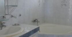 A louer une villa T5 située dans une résidence sécurisée à seulement 5 minutes à pied du Lycée Français à Ambatobe